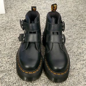 Devon heart leather platform boots